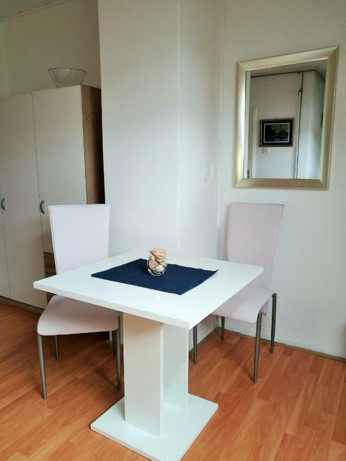 Mia Airport Studio Apartment - 0-24H Self Check In&Out - Parking On Site Велика-Горица Экстерьер фото